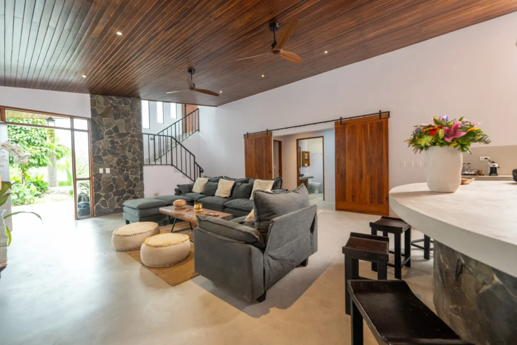 Villa Living Room - Vessel